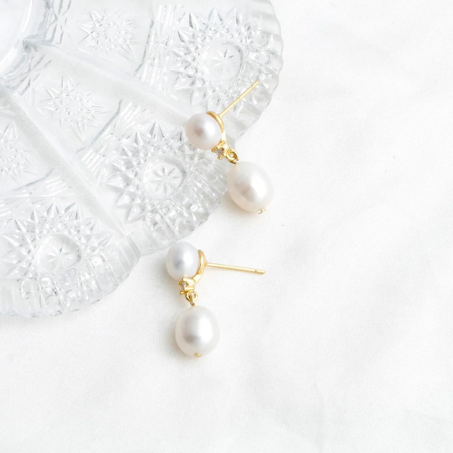 14K Gold Plated Cultured White Baroque Pearl Dangling Drop Earrings for Women Trendy