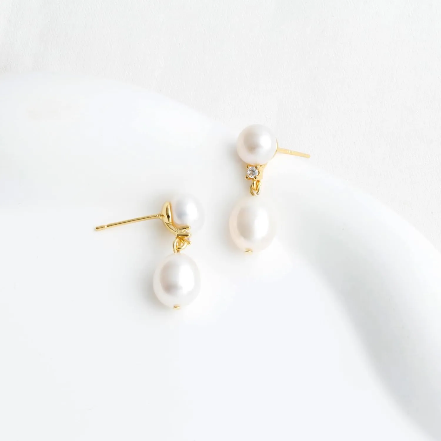 14K Gold Plated Cultured White Baroque Pearl Dangling Drop Earrings for Women Trendy