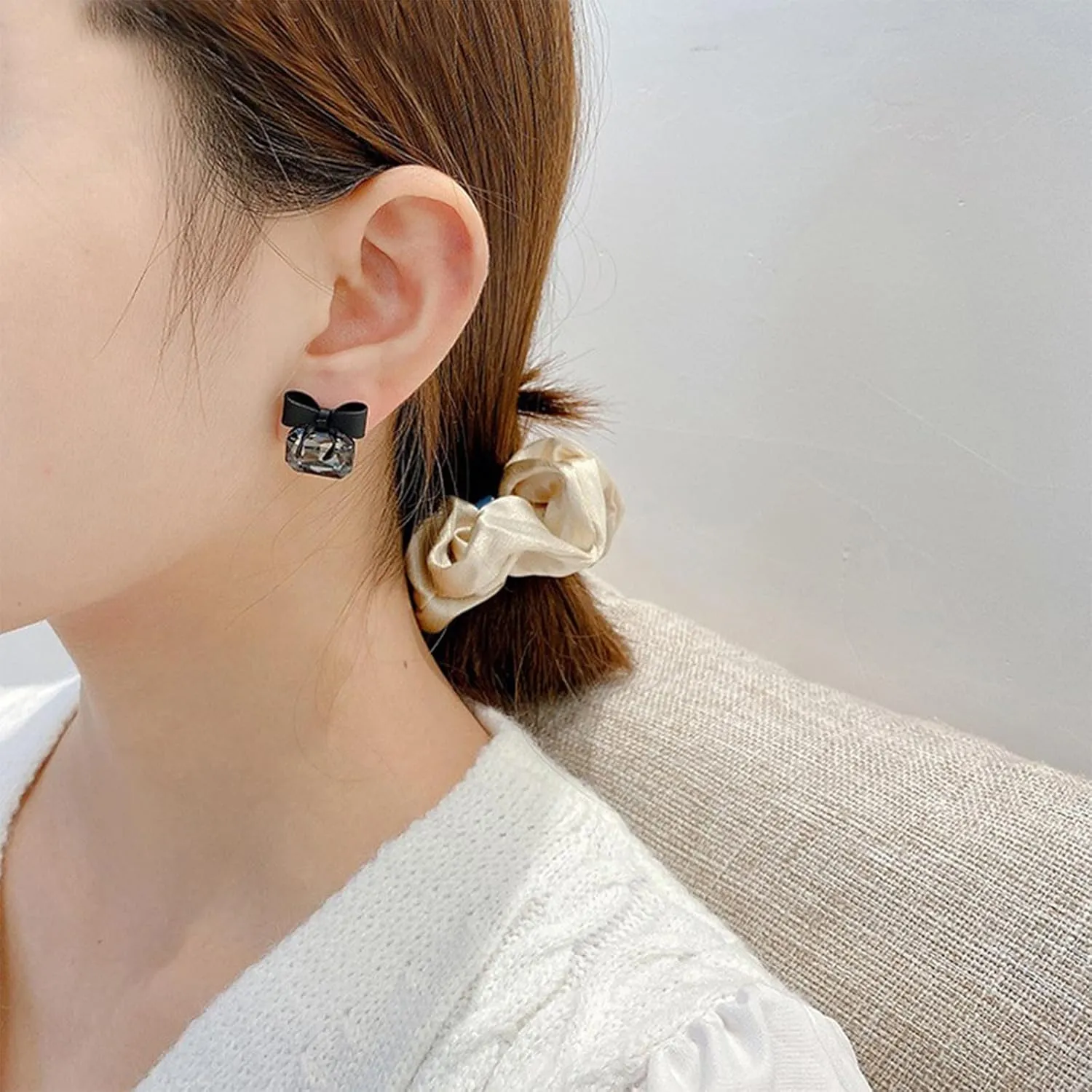 Black Bow Earrings for Women Trendy Rhinestone Dangling Sparkly Wedding Earrings for Brides Black Earring Bow Jewelry