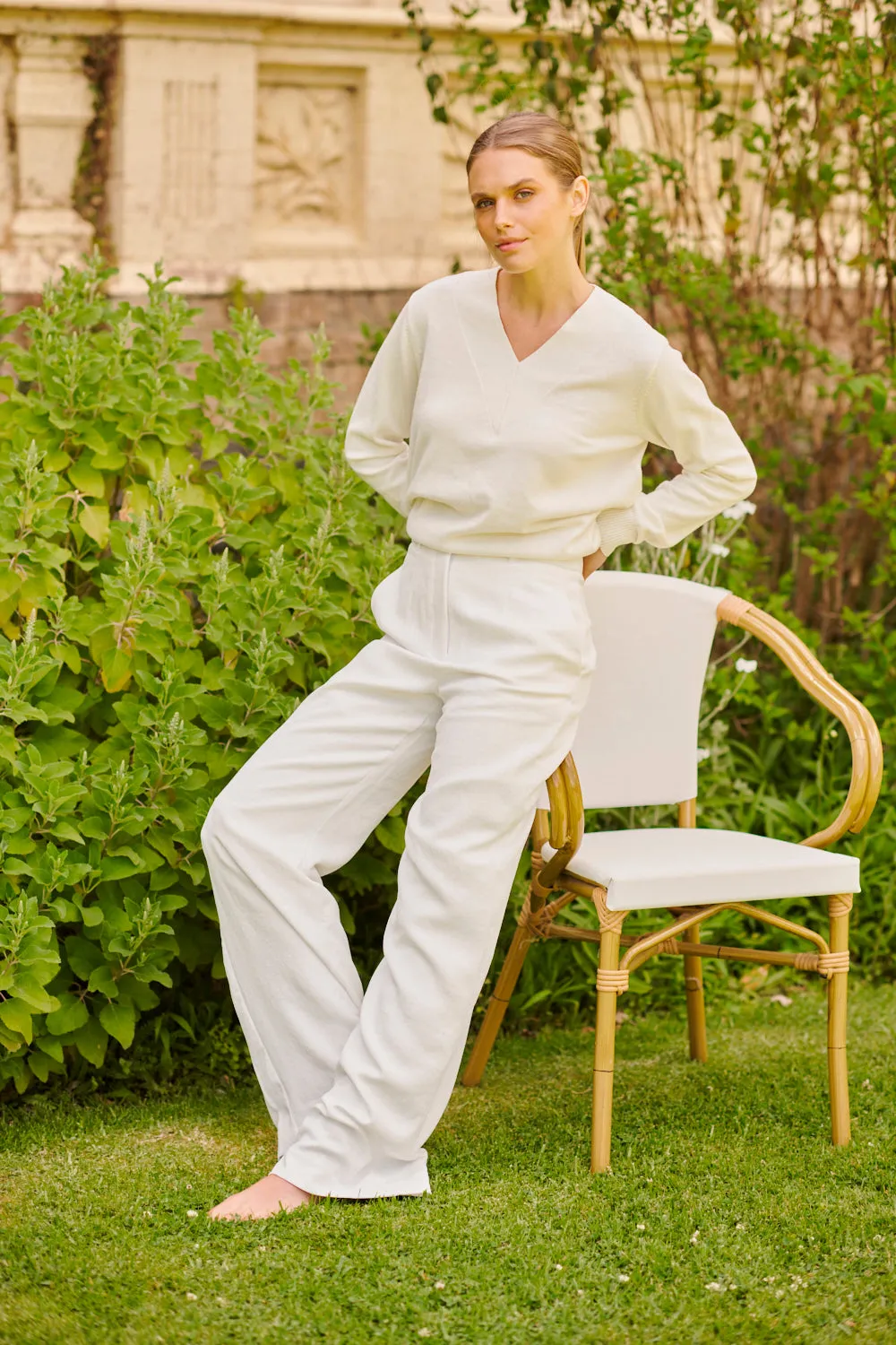 Wentworth Plain V Neck Sweater| Club White